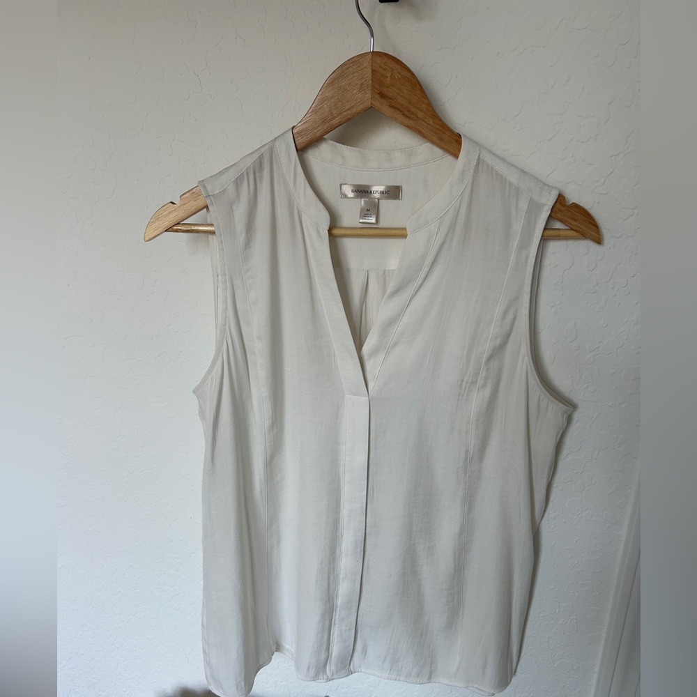 Banana Republic Silky Sleeveless V-Neck Top, Ivory